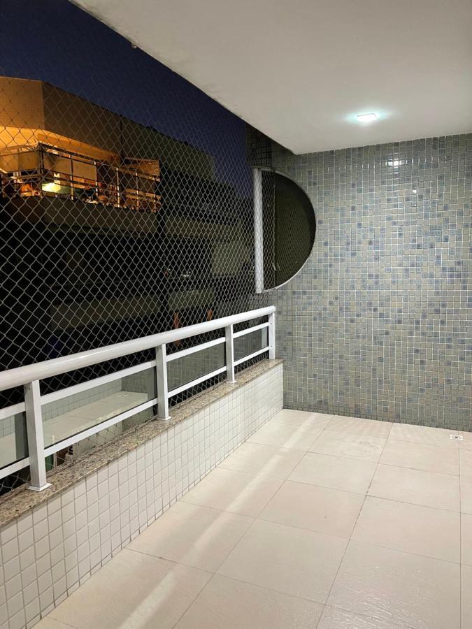 Apartamento com varanda e piscina Cabo Frio Esterno foto
